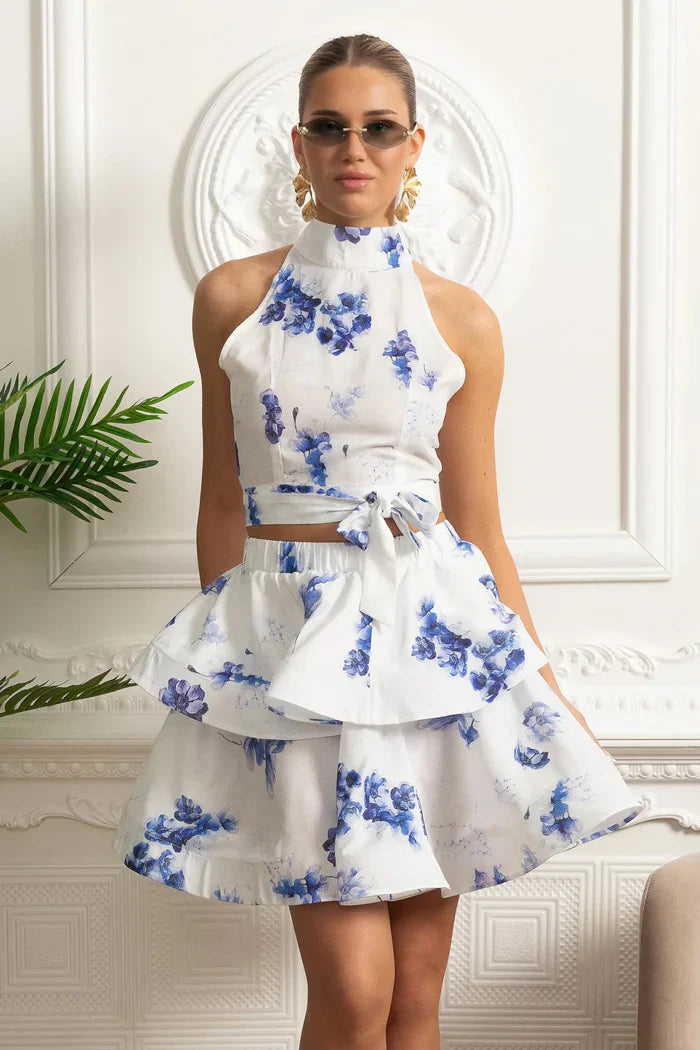 Conjunto – Top Estampado Sem Mangas + Saia Curta Plissada de Cintura Alta