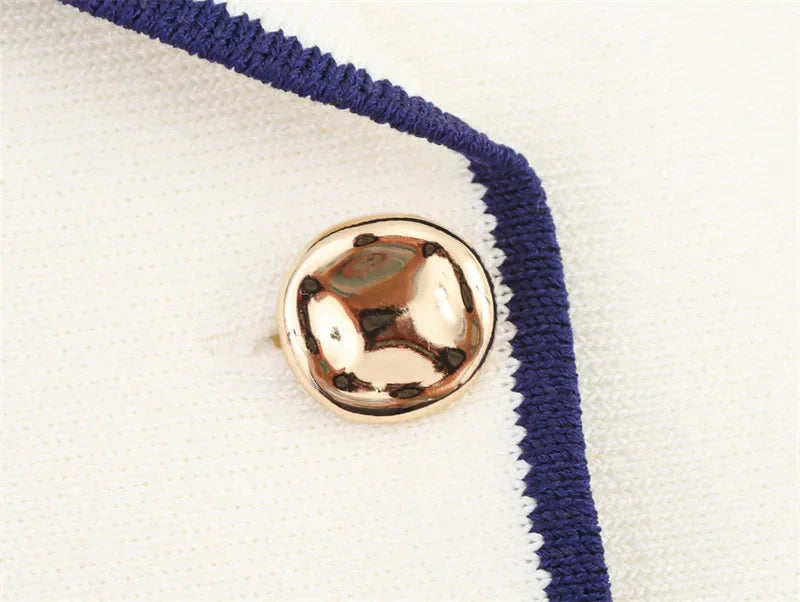 Colete de Tricô Sem Mangas – Branco com Detalhe, Estilo Casual Chic