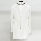 Vestido Bordado á Mão – Gola Alta, Manga Longa