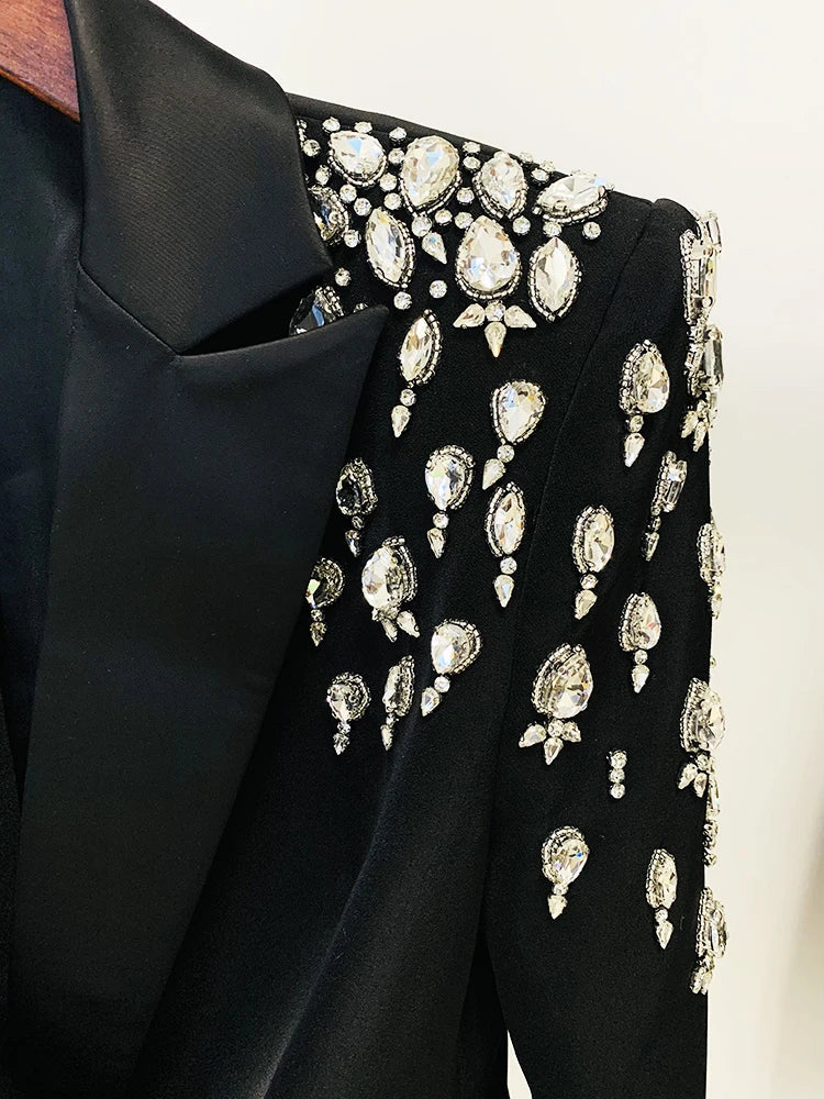 Blazer Longo com Botões Duplos e Aplique de Pedrarias – Bordado à Mão