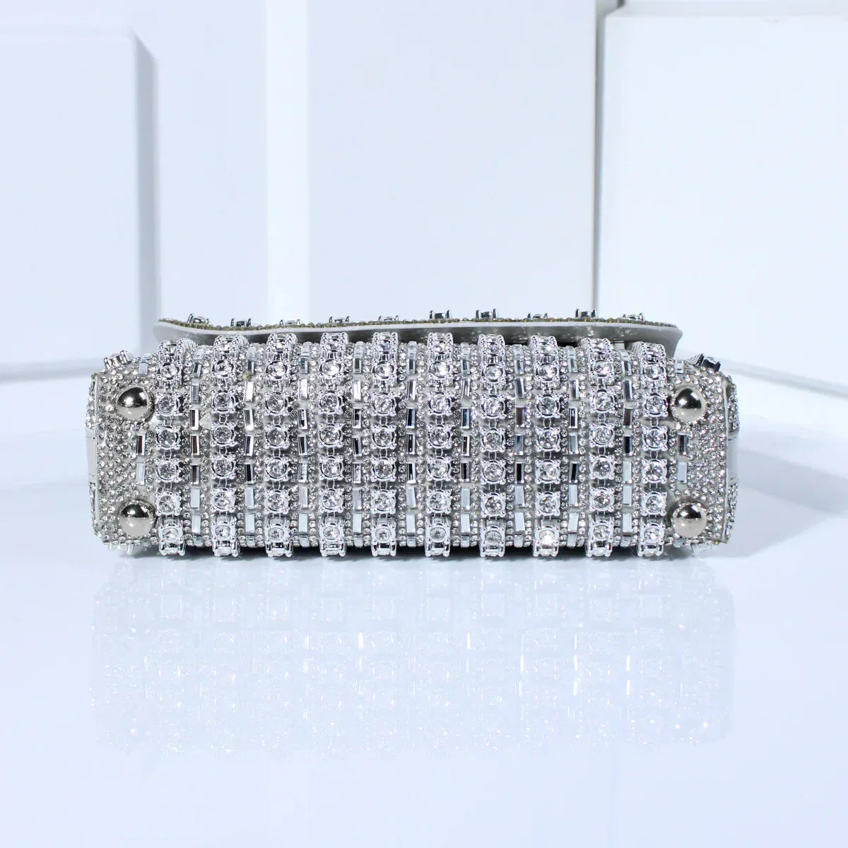 Bolsa Glamour Prateada com Brilho de Strass