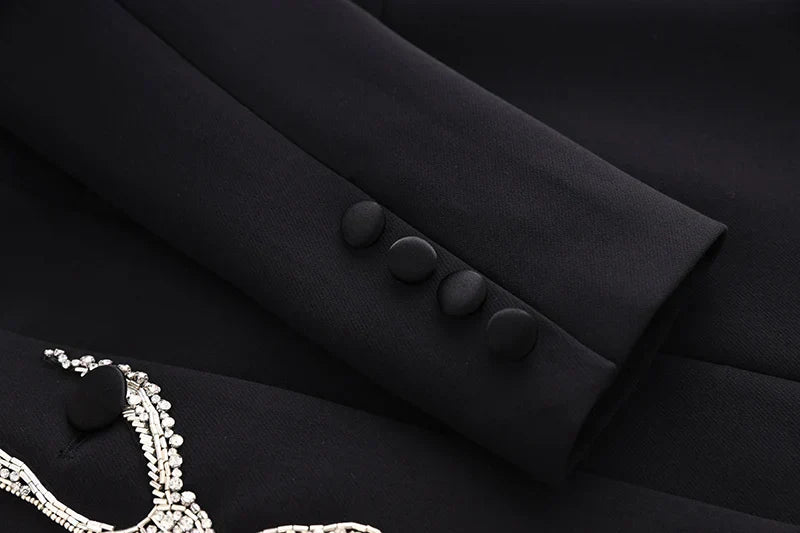 Blazer/Vestido Com bordado em Cristais - Com lapela em cetim